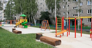 Благоустройство детской площадки во дворе от 1989 руб. в Волхове