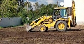 Выравнивание рельефа в Волхове в октябре